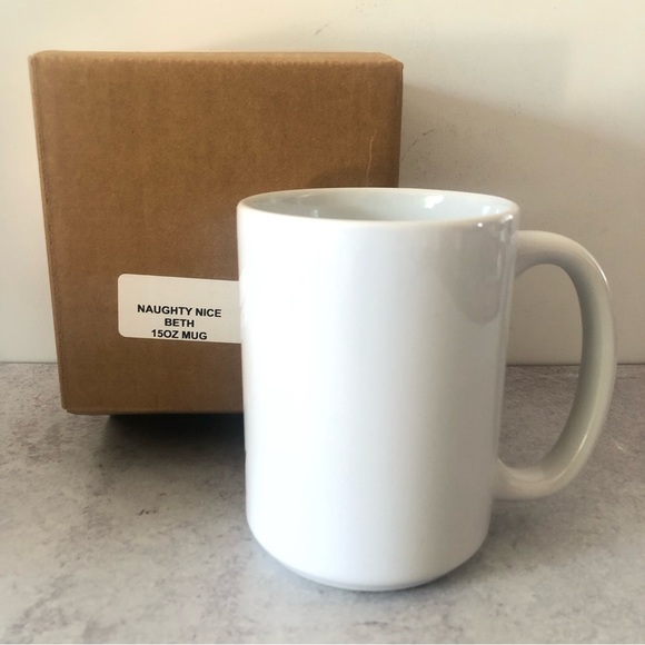 Yellowstone Naughty Nice Beth Dutton 15oz Mug, NEW IN BOX - Picture 4 of 5